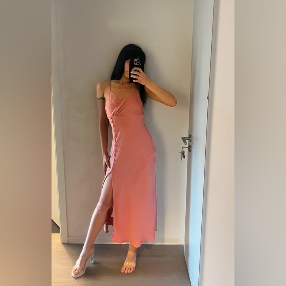 Elegant Pink Sleeveless Dress